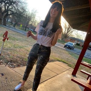 Meet your Posher, Nicole